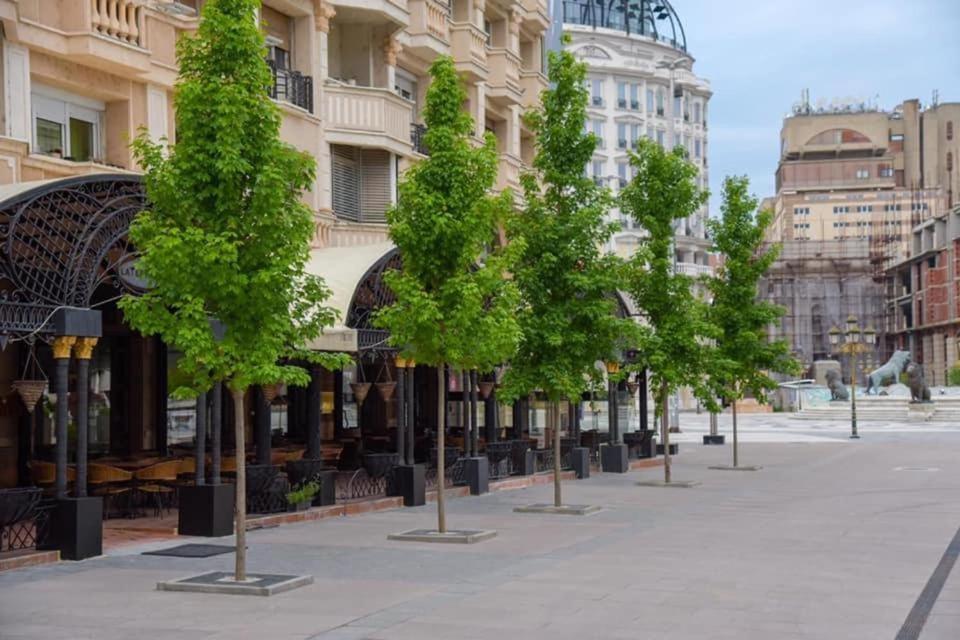 Hotel Room City Square With Great View No Parking Skopie Exterior foto